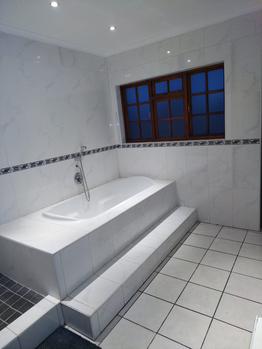 To Let 2 Bedroom Property for Rent in Newton Park Eastern Cape